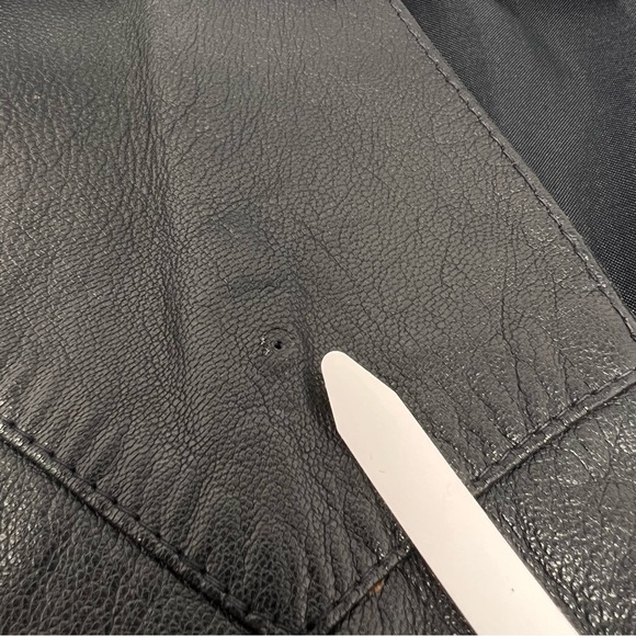 Vintage Irvine Park Men’s Black Leather Button Vest Lined Pockets Biker Size XL - Picture 14 of 14